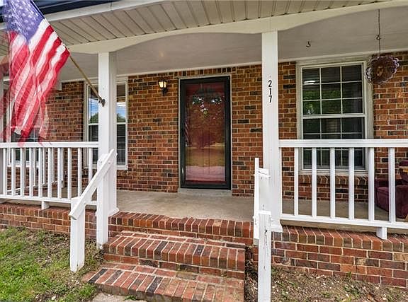 4th image of 217 Hamlett Dr