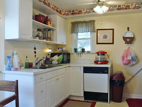 4th image of 4337 W 227th St