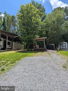 11 Boo Blvd, Falling Waters, WV, 25419