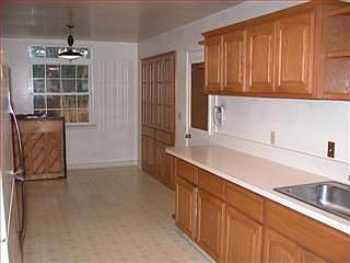 4th image of 166 Marianna Way