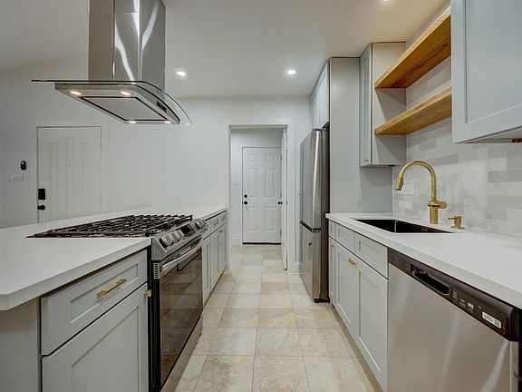2nd image of 11423 Ptarmigan Dr #A