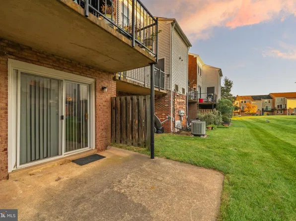 1039 Brixton Ct #A, Sterling, VA 20164