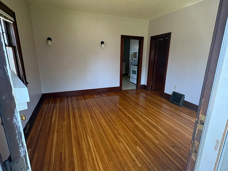 324 W Spruce St #328 — Photo 2