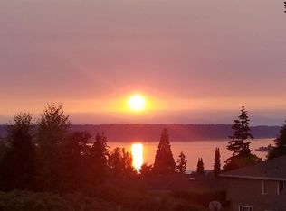 18657 4th Ave SW, Normandy Park, WA 98166