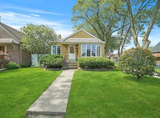 5700 S Neenah Ave, Chicago, IL 60638