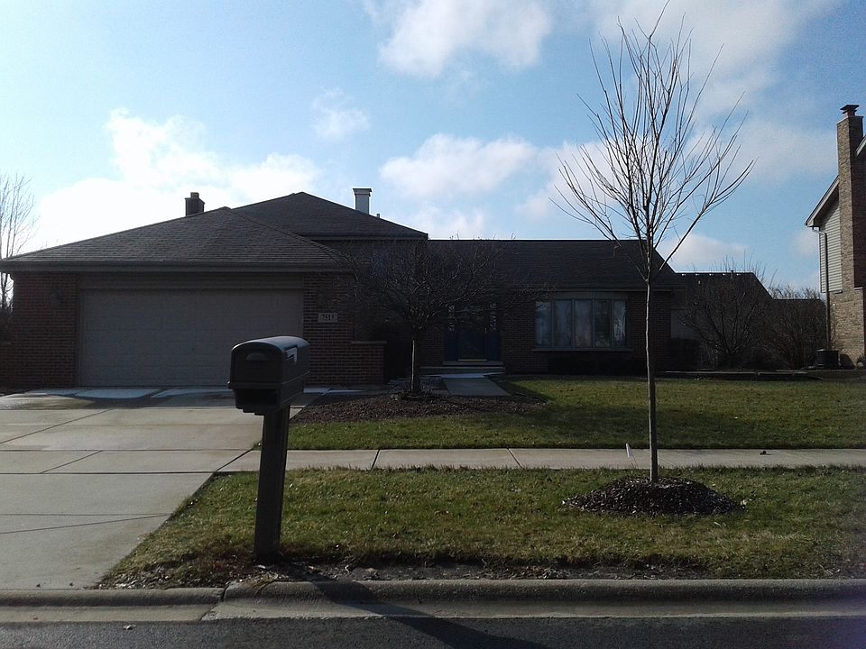 1st image of 7513 Claremont Dr