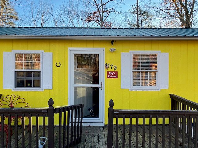 1st image of 179 Retreat Dr