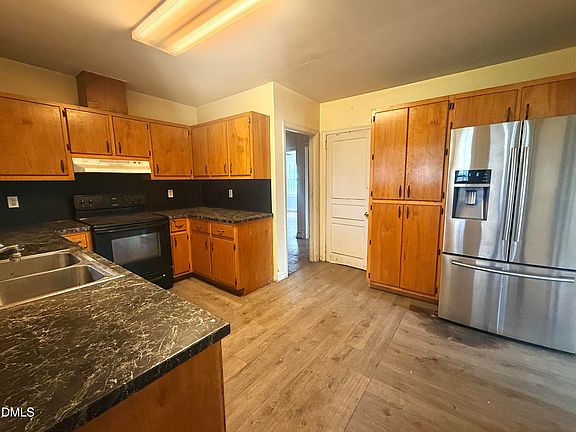 5th image of 6439 Boston Rd