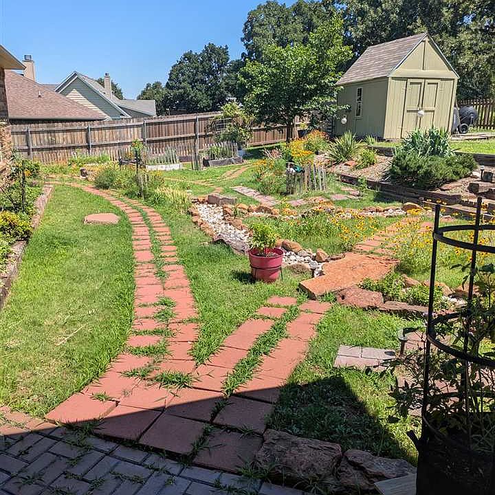 1st image of 1703 S Hidden Oaks Dr