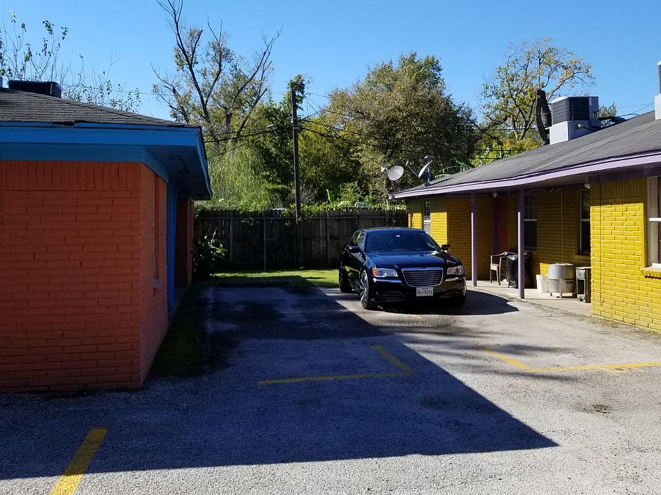 2nd image of 5515 Collingsworth St