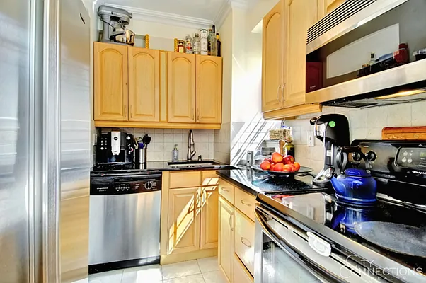 Sold by City Connections Realty | media 9
