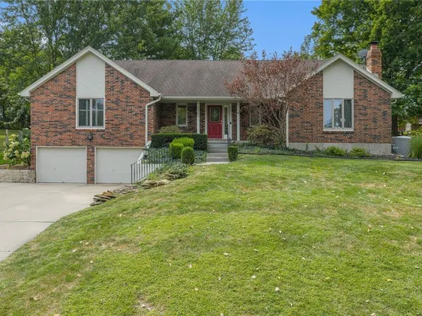 9807 NW 75th Ter, Weatherby Lake, MO 64152