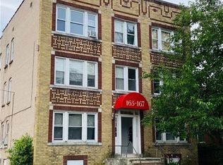 165 Roosevelt St #2W, Hartford, CT 06114