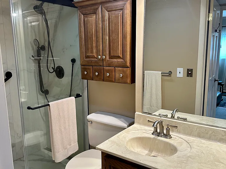 4336 Lakeshore Ln #304 — Photo 8