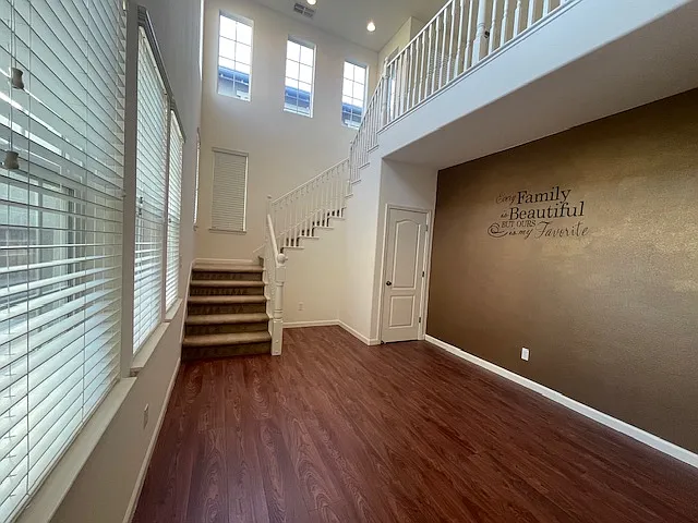465 W Saint Francis Ave — Photo 17
