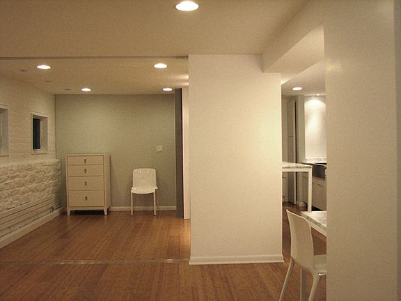 4th image of 227 W Eugenie St #G