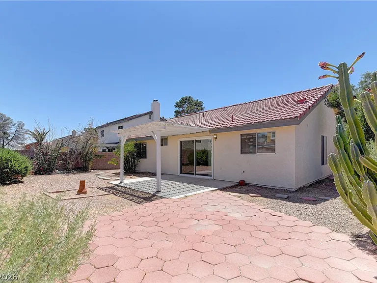 4308 Apex Dr — Photo 25
