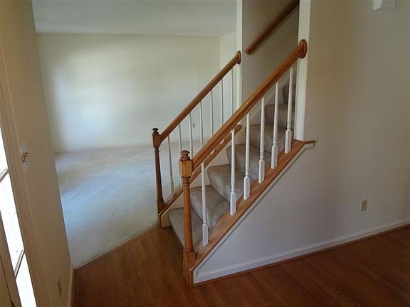 2nd image of 4809 Wicklow Dr