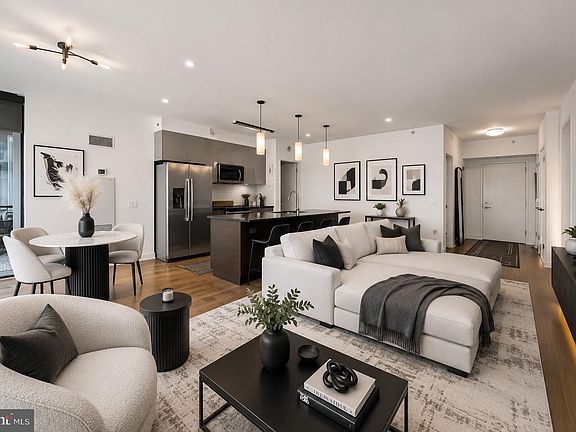 5th image of 2101 Market St Unit 2001