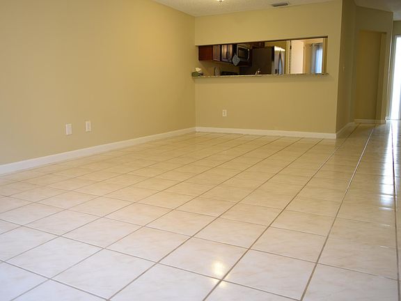 5th image of 6151 Riverwalk Ln Unit 3