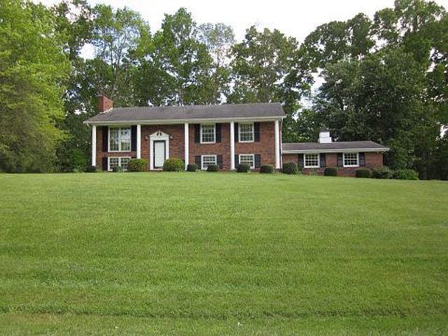 1st image of 775 Beaumont Poplar St