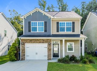 613 Hunters Ridge Dr, Fuquay Varina, NC 27526