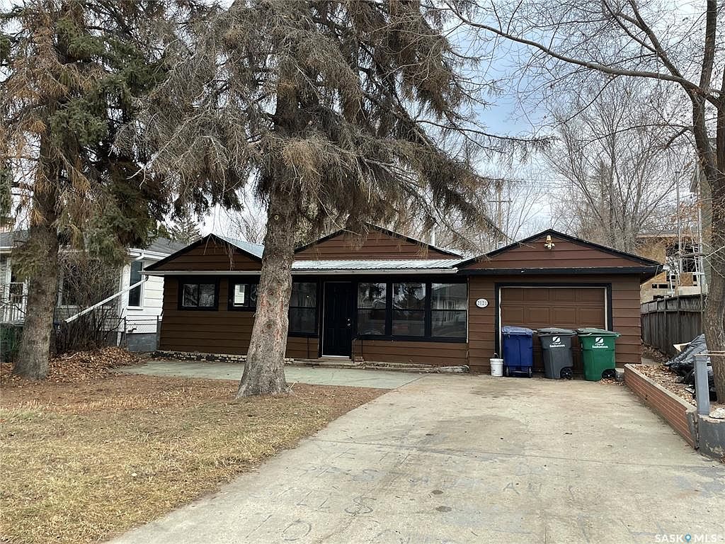 2121 St Charles AVENUE Saskatoon SK S7M 0N9 MLS SK953174 Zillow   1cff3564cabb1fcb535c661dd411ff27 Cc Ft 1536 