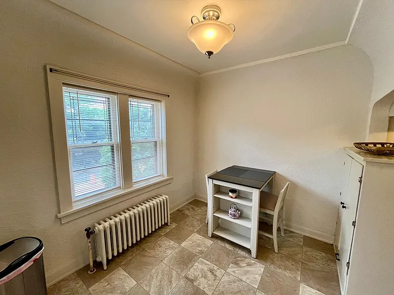 4460 N Oakland Ave — Photo 15