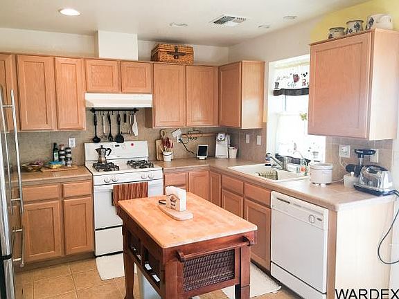 5th image of 5009 S Jacaranda Pl