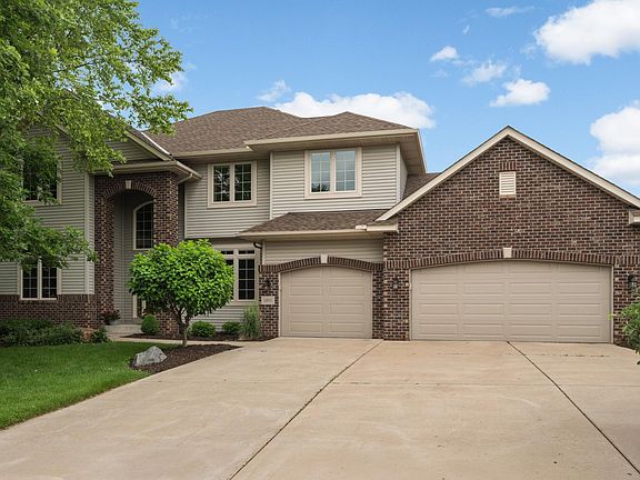 3rd image of 1805 Creek Ln