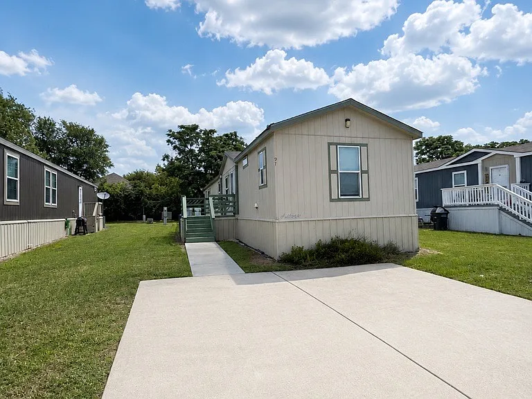 7109 W Loop 1604 N #97 — Photo 1