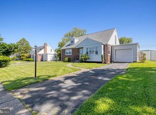 3813 Grant St, Reading, PA 19606