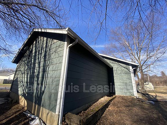 5th image of 2041 Monks Hollow Dr