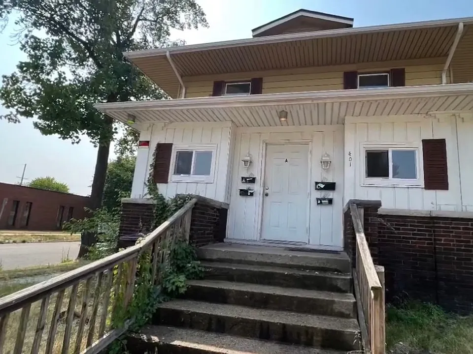 401 W Marion St