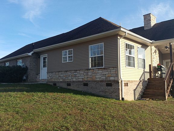 4th image of 529 Lauren Michelle Ln