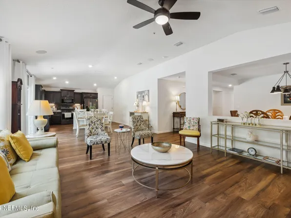 12047 WILLIAMSTOWN Drive, Jacksonville, FL 32256