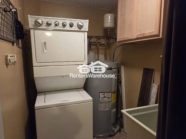203 Ivy Green Ln — Photo 19