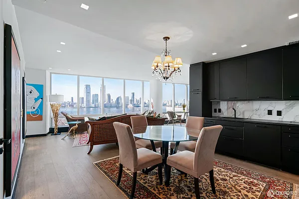 Rented by Oxford Property Group | media 11