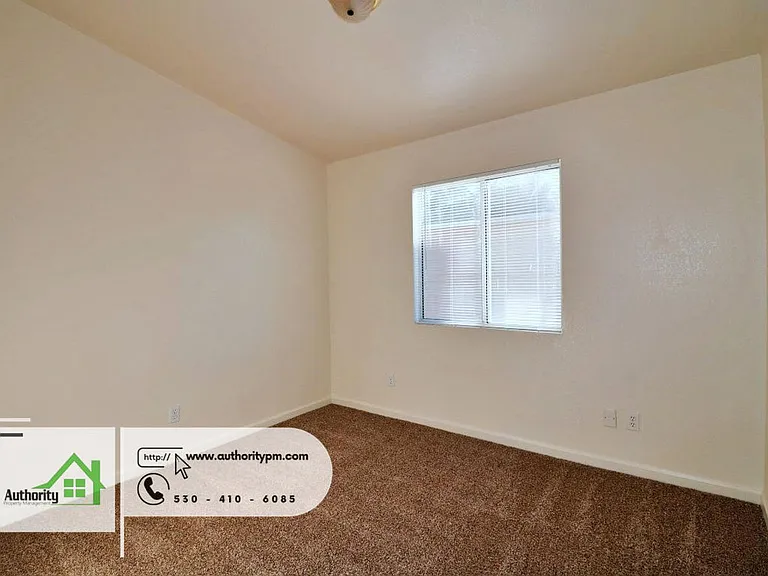 1549 Bruce Dr #B — Photo 14