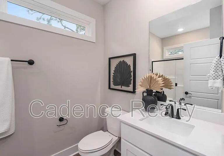 1733 Perimeter Loop — Photo 22