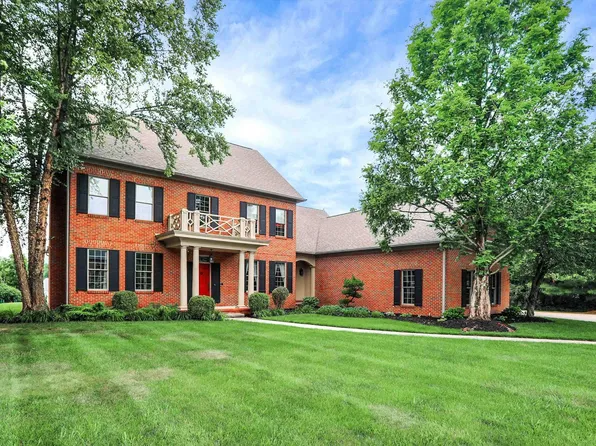 2516 E Nottingham Ct, Bloomington, IN 47401