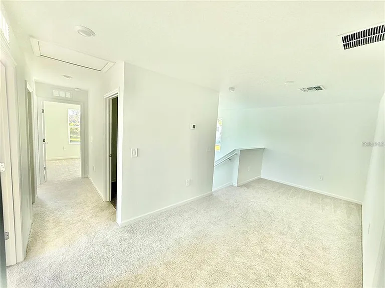 3783 NE 30th Ter — Photo 26