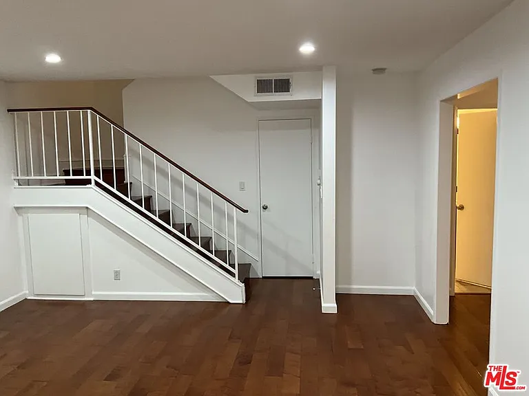 3428 Del Amo Blvd — Photo 3