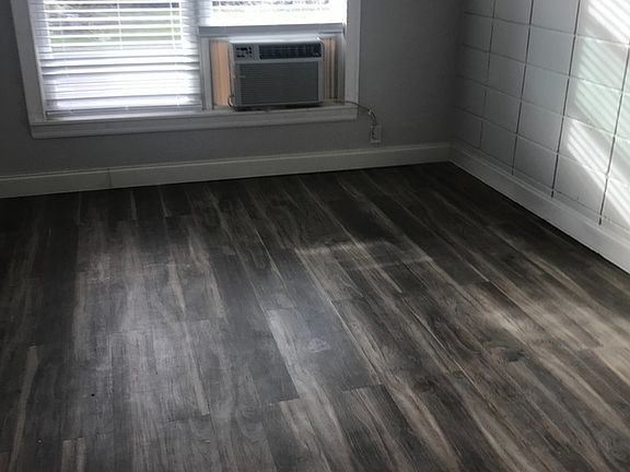 5th image of 2026 4th St S APT 9