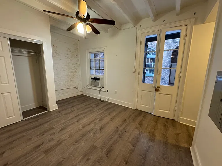 807 Bourbon St — Photo 11