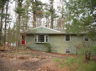 8 Stillwater Dr, Chelmsford, MA 01824