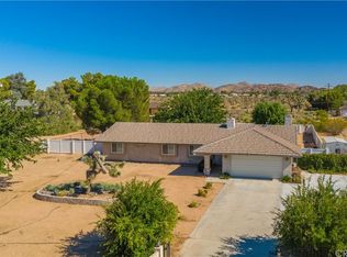 20490 Shawnee Rd, Apple Valley, CA 92308