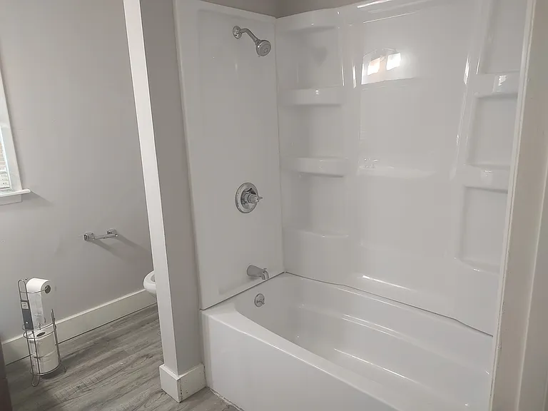 1605 E Glenn Ave — Photo 12