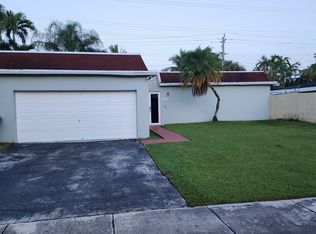 8614 SW 102nd Pl, Miami, FL 33173