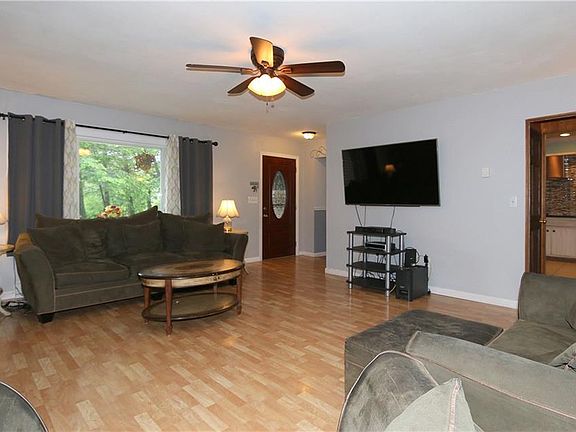 2nd image of 79 Harvard Dr